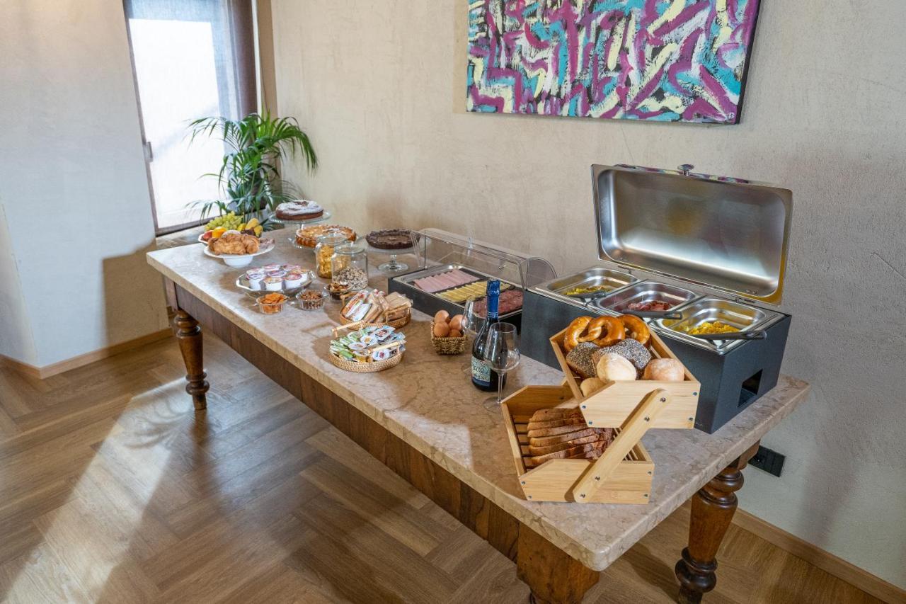 Bed & Breakfast La Meridiana Costermano
